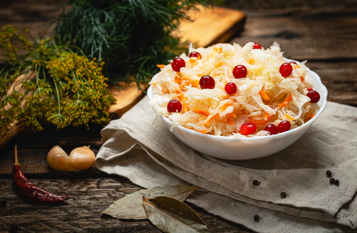 Капуста квашеная шинкованная с морковью и клюквой, 900г