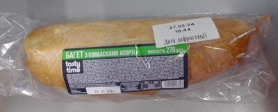 Багет з ковбасками та асорті