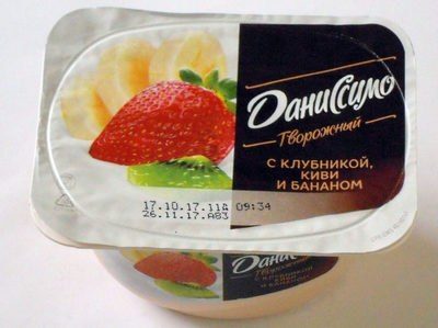 Творожный с клубникой, киви и бананом