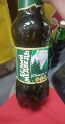 белый медведь пэт на палете