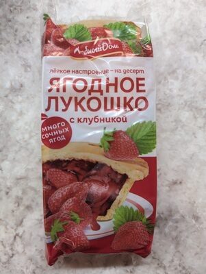 Ягодное лукошко с клубникой