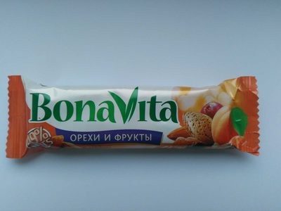 Батончик ореховый с фруктами и медом