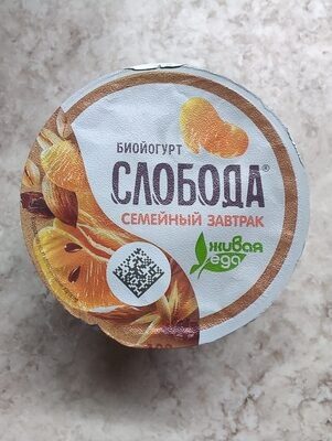 Бойогурт Слобода Мандарин, Орехи, Яблоко