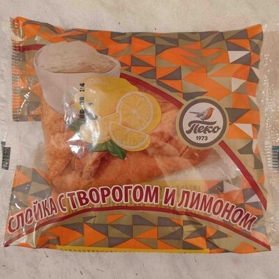 Слойка касторогом и лимоном