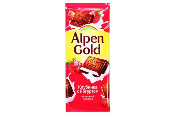 Шоколад молочный Альпен Гольд с клубнично-йогуртовой начинкой 85г