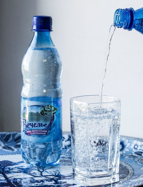 Вода минеральная "Вечелье" лечебно-столовая 1л