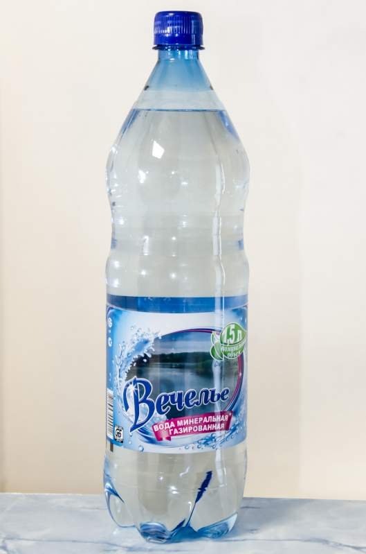 Вода минеральная лечебно-столовая Вечелье 1,5л Ушачи
