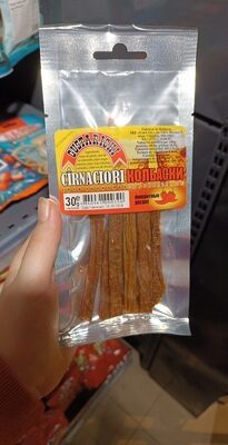 Cârnăciori crud zvântați