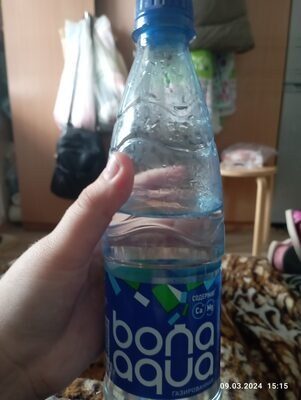 вода газированная