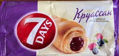 Круассан с начинкой «ягодное ассорти»